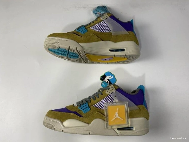 4 Air Moss Desert DJ5718-300 x SP Jordan Union 1101